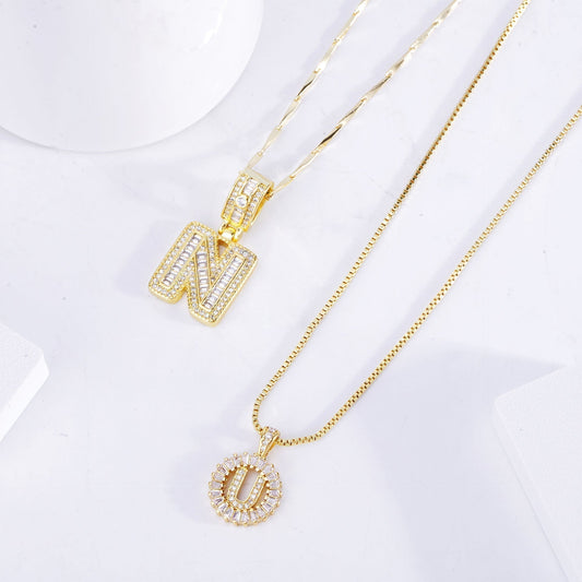 Set de collares con inicial, vista 2