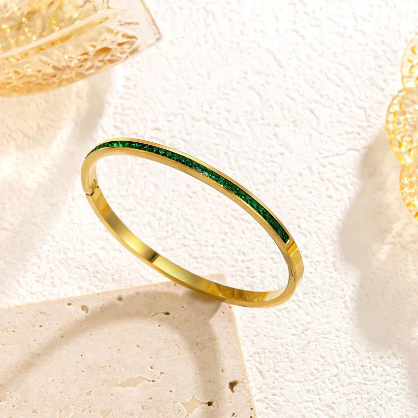 Brazalete dorado con piedras verdes, vista 4
