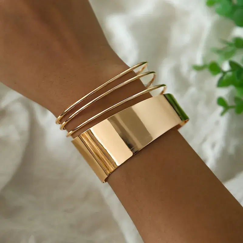 Pulsera vintage dorada