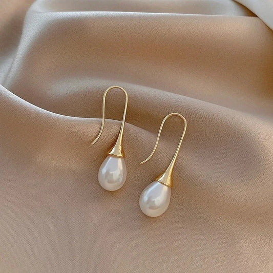 Pendientes con perla en forma de gota, vista 2
