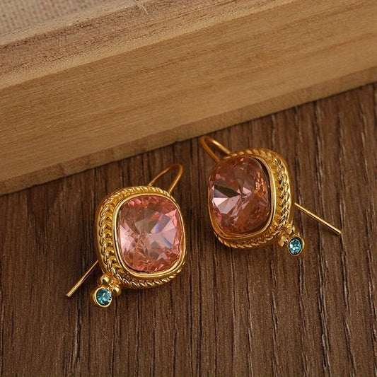 Pendientes vintage con piedra rosa, vista 2
