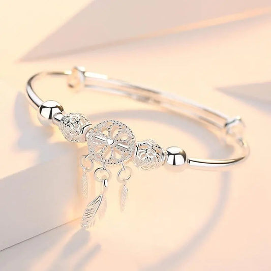 Pulsera plateada con atrapasueños, vista 2
