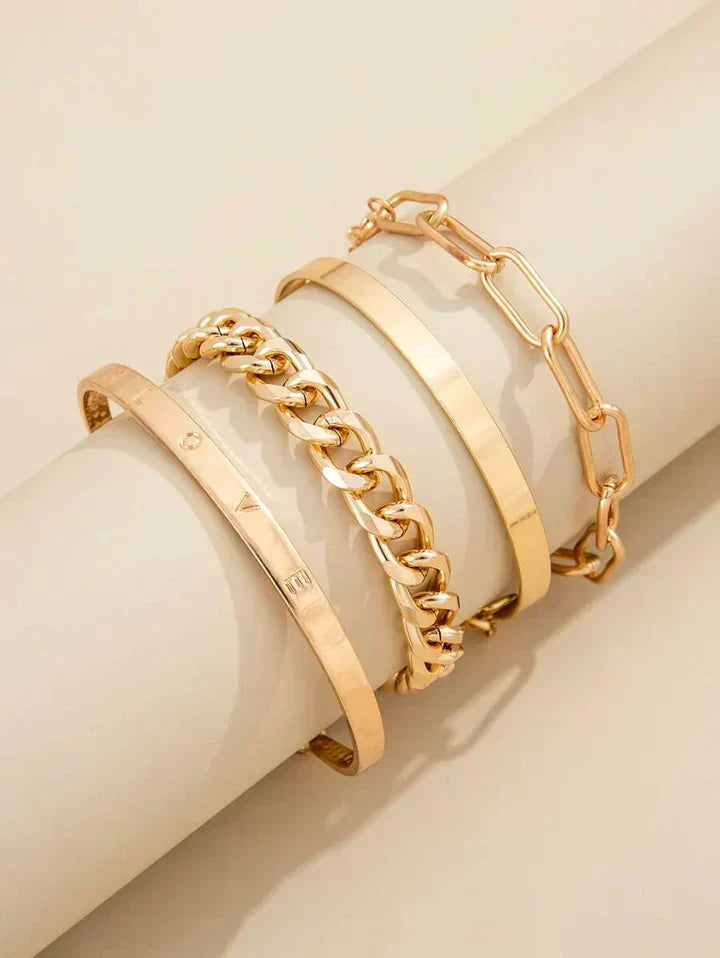 Set de pulseras plateadas de eslabones, vista 4