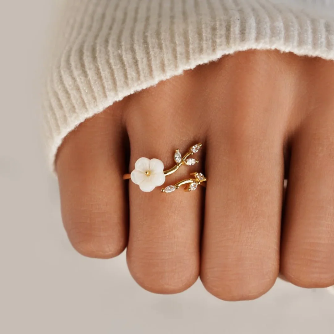 Anillo de primavera con flor, vista 5