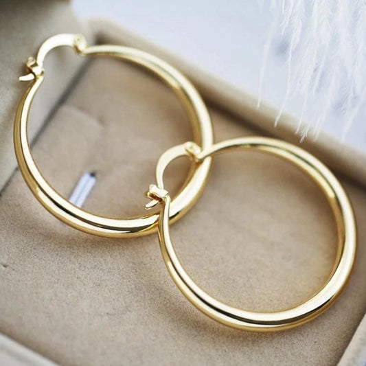 Aros dorados finos
