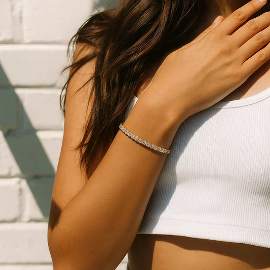 Pulsera tenis dorada con circonitas, vista 2