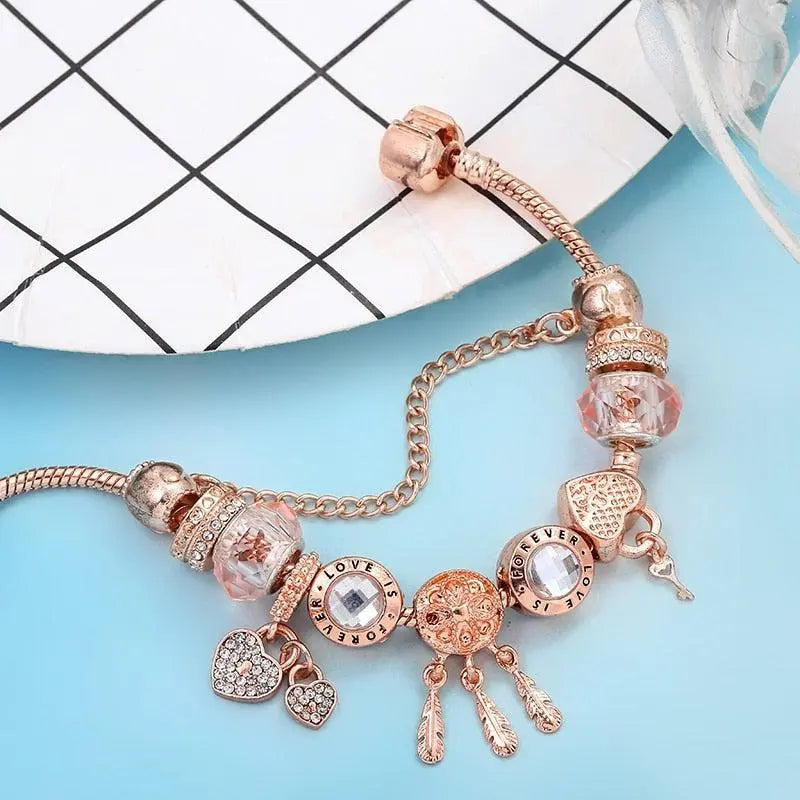 Pulsera de atrapasueños rosa con abalorios, vista 2