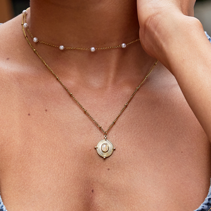 Collar vintage con piedra
