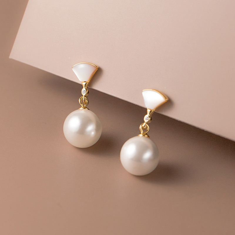 Pendientes plateados con perla, vista 4