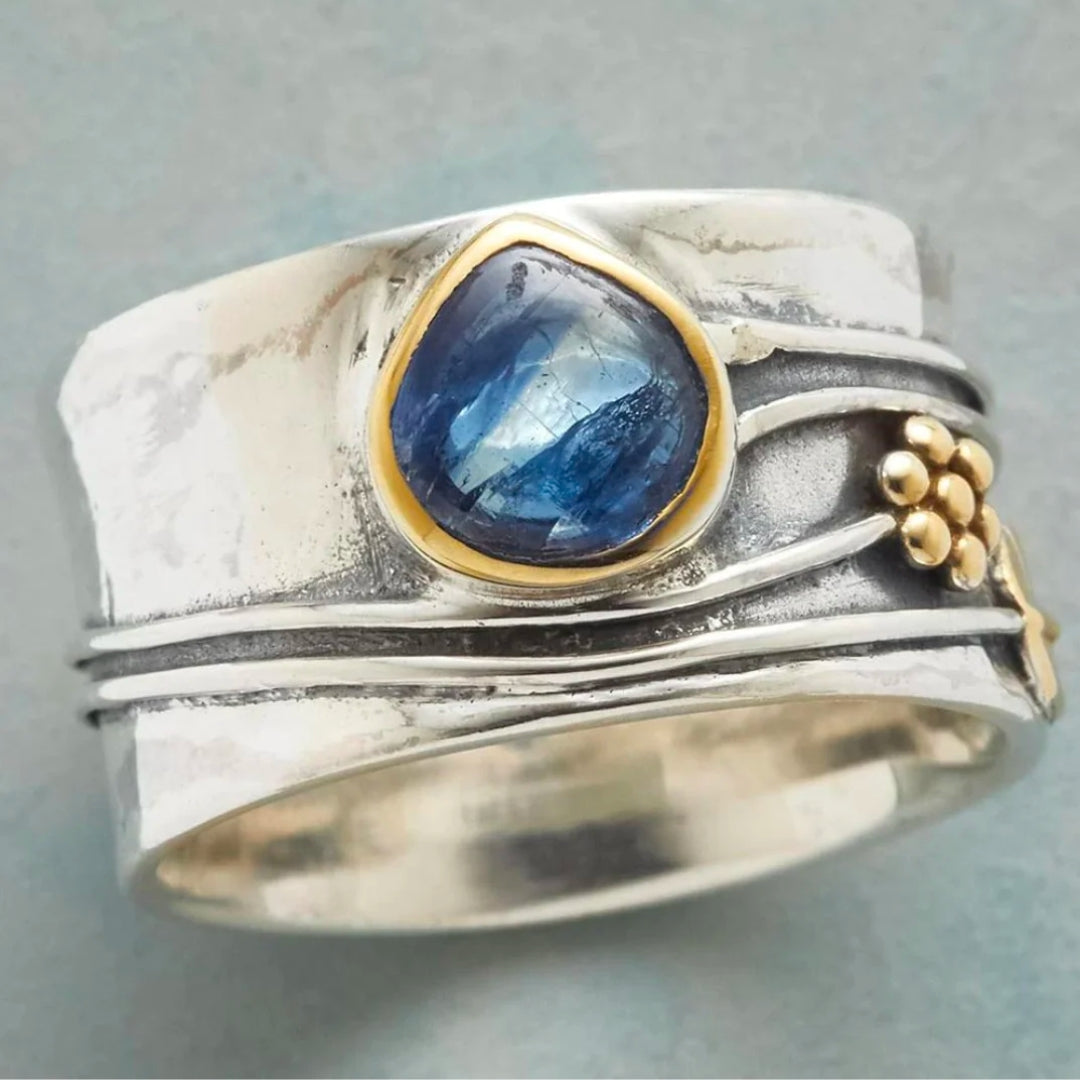Anillo vintage plateado con cristal azul, vista 4