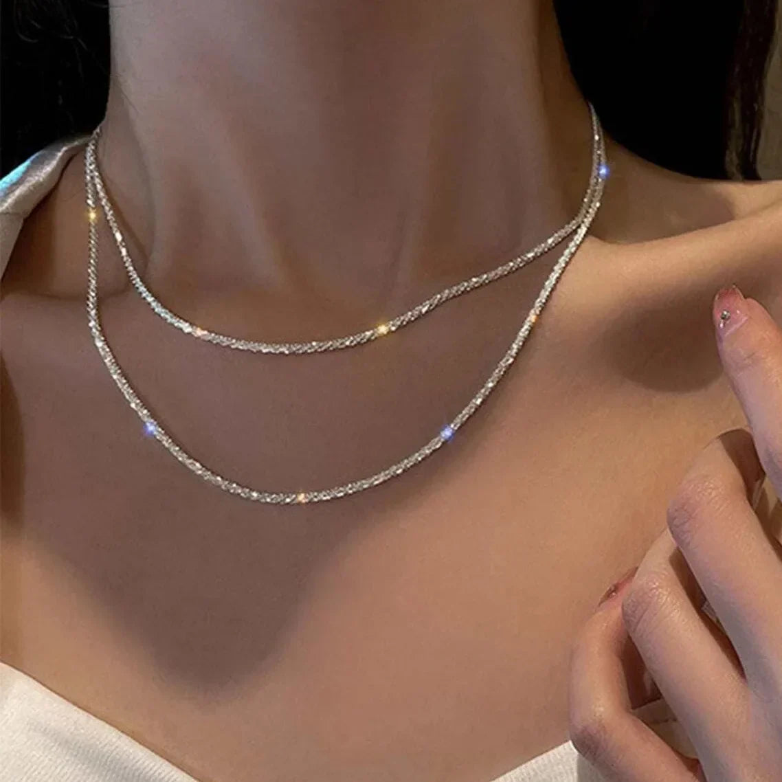 Collar de doble capa con cristales