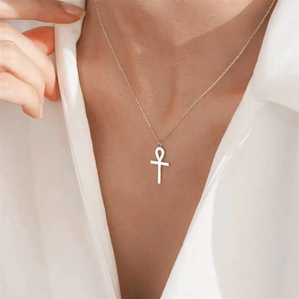 Collar con colgante ankh dorado, vista 5