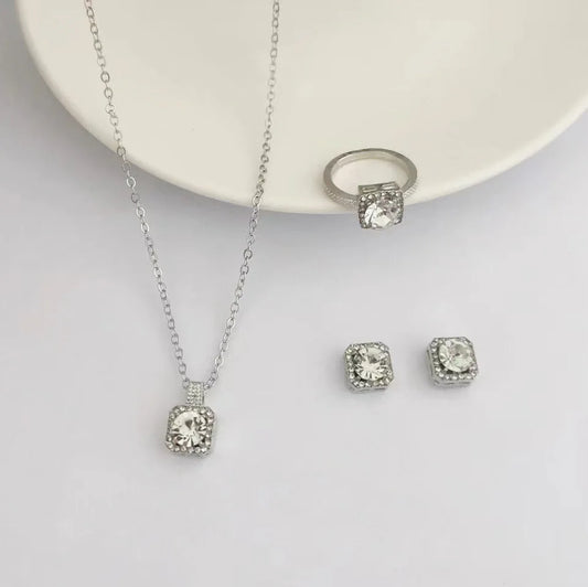 Conjunto de joyas cuadradas con circonitas, vista 2