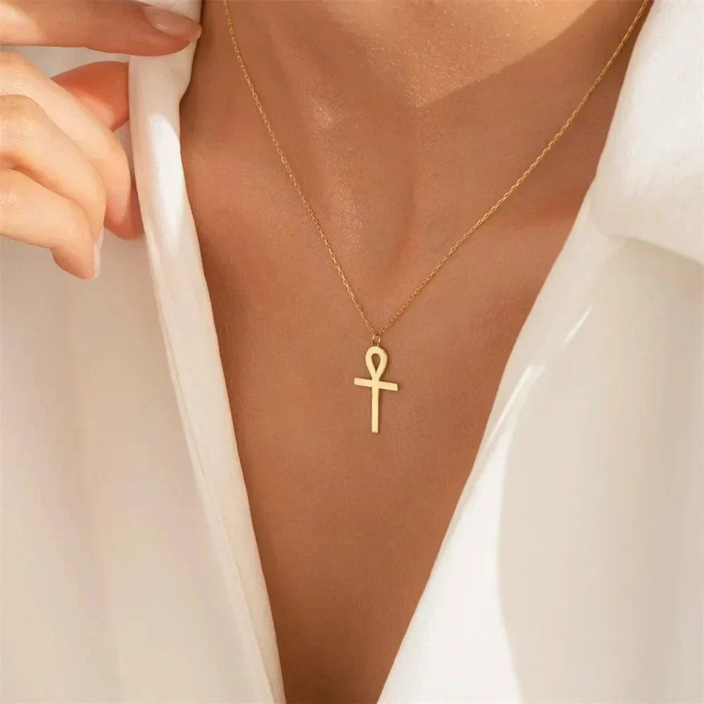 Collar con colgante ankh dorado, vista 4