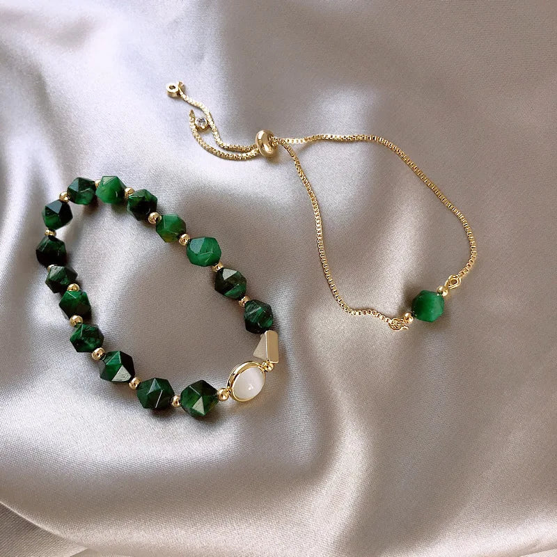 Set de pulseras con cuentas verdes, vista 2