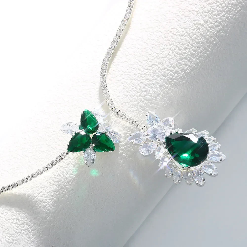 Collar vintage de flor con piedra verde, vista 2