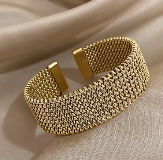 Brazalete trenzado abierto