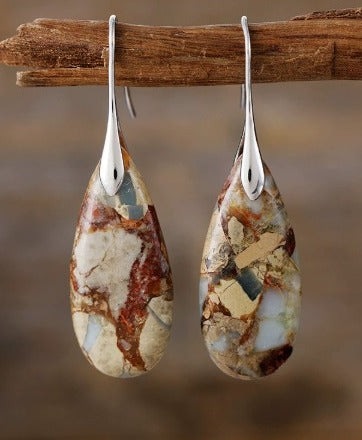 Pendientes con piedra ovalada