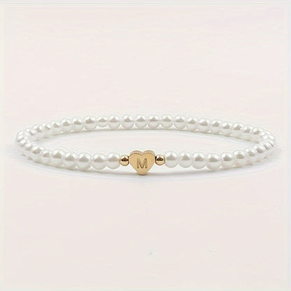 Pulsera de perlas con inicial en corazón, vista 7