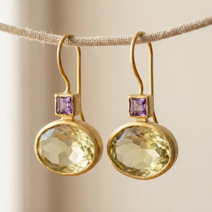 Pendientes largos vintage con cristal verde
