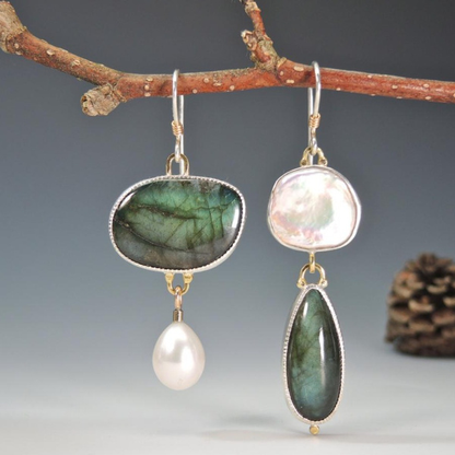 Pendientes vintage plateados con piedras