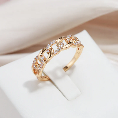 Anillo dorado de eslabones, vista 2