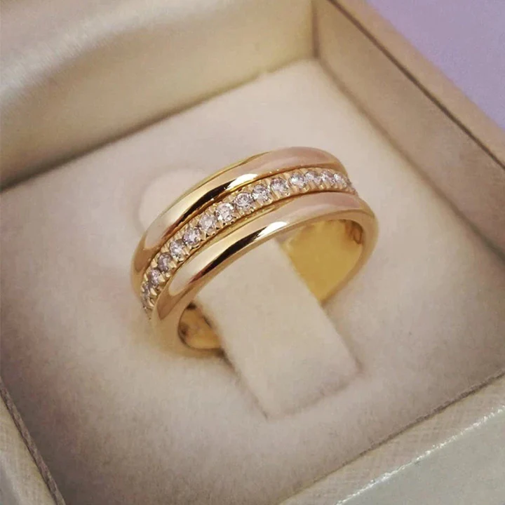 Anillo vintage con circonitas