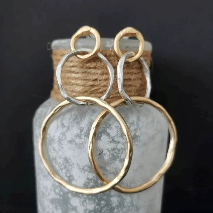 Pendientes vintage dorados y plateados