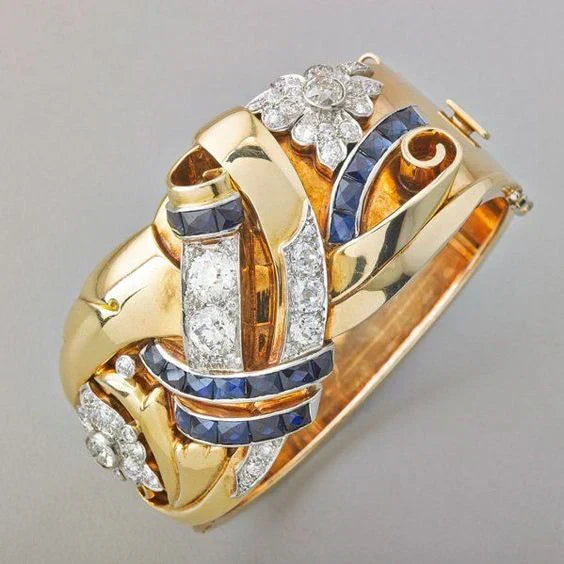 Anillo vintage dorado con circonitas