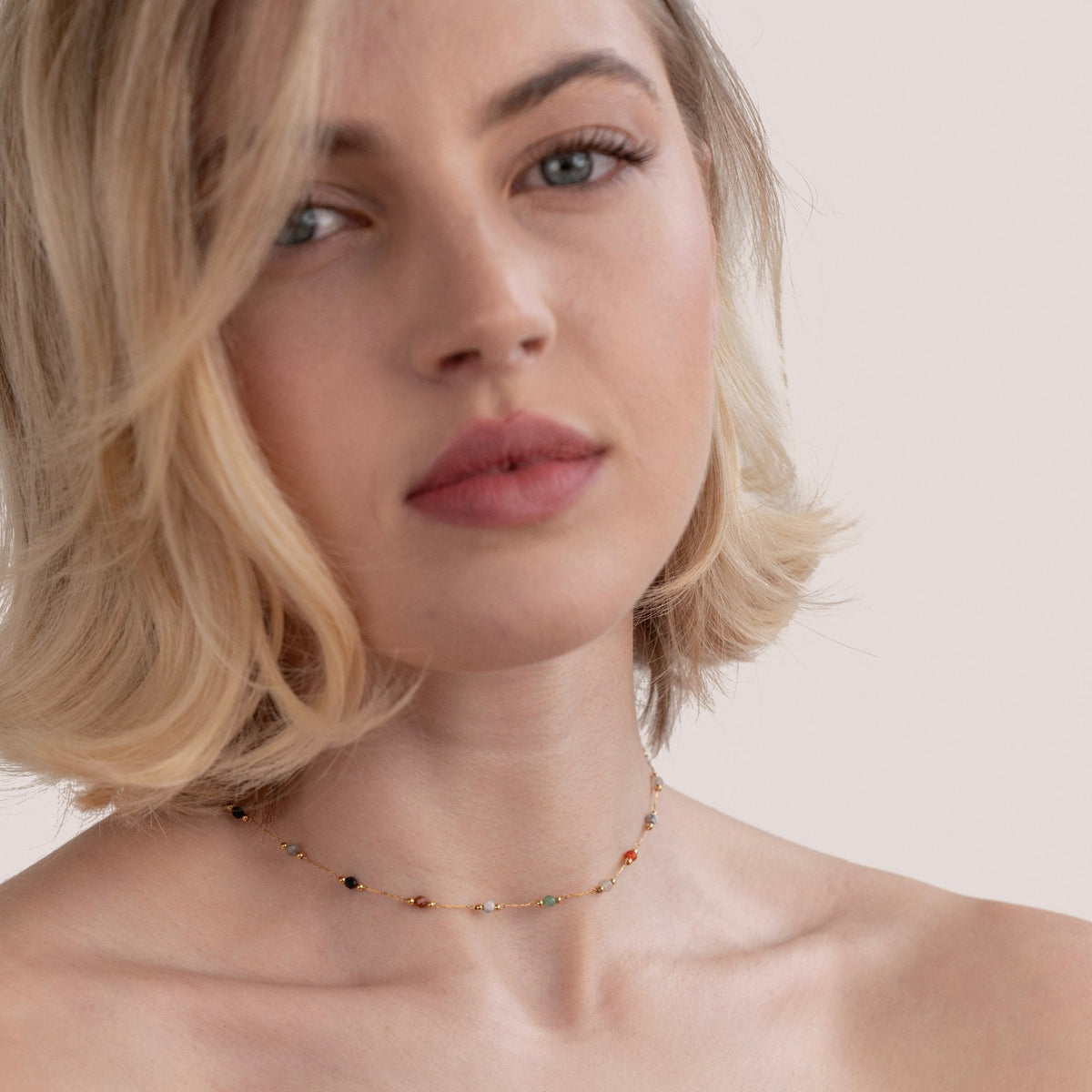 Collar minimalista con piedra, vista 4