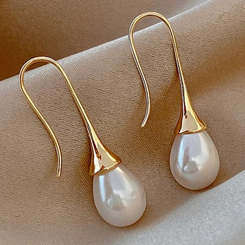 Pendientes con perla en forma de gota